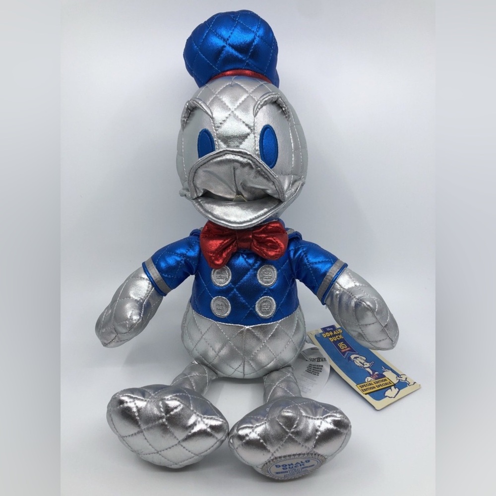 Disney Store Special Edition 85th Anniversary 15" Donald Duck Plush Foil NWT